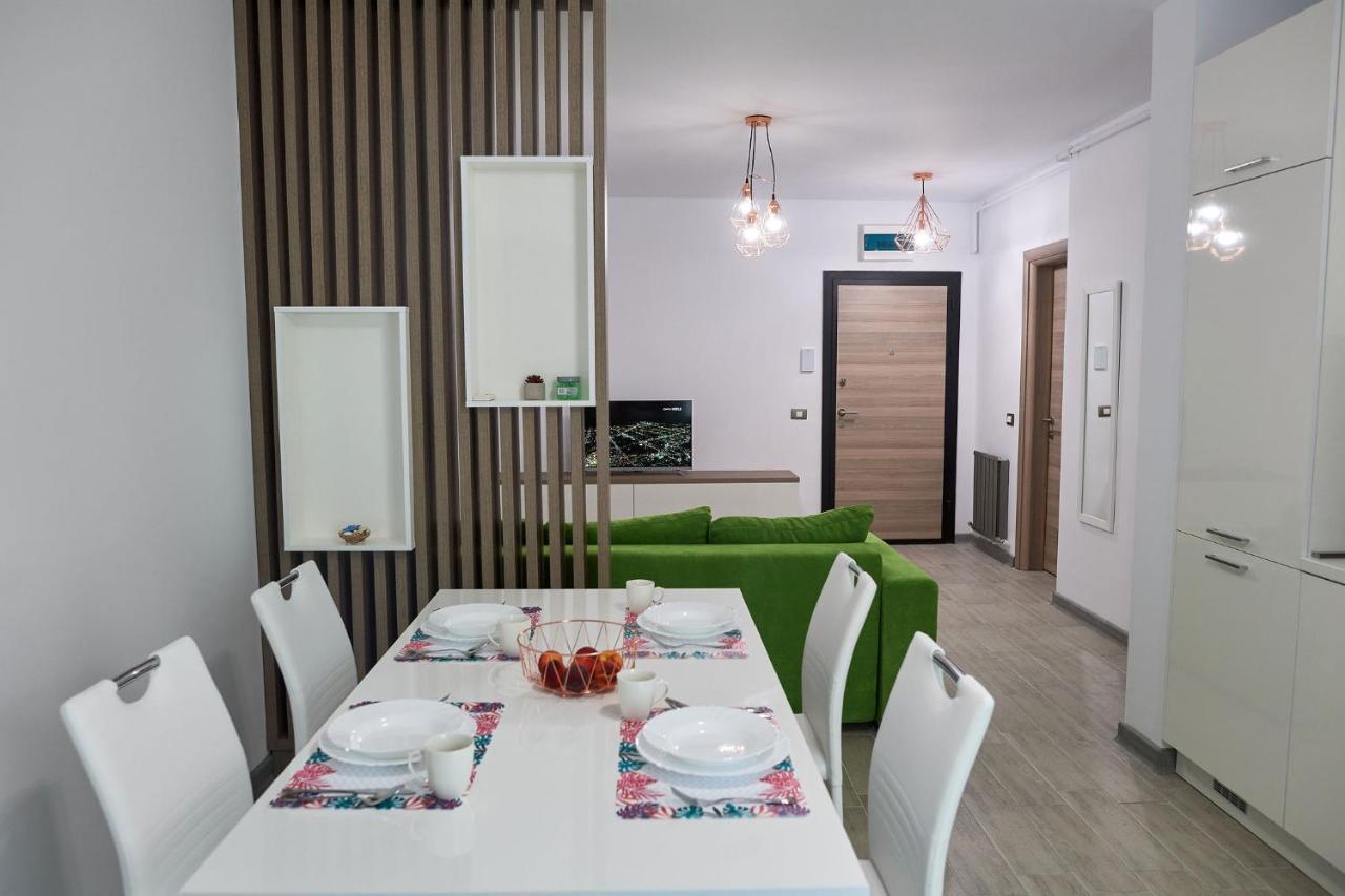 Vibe Apartment- Spa N Pools Beach Resort Năvodari Exterior foto